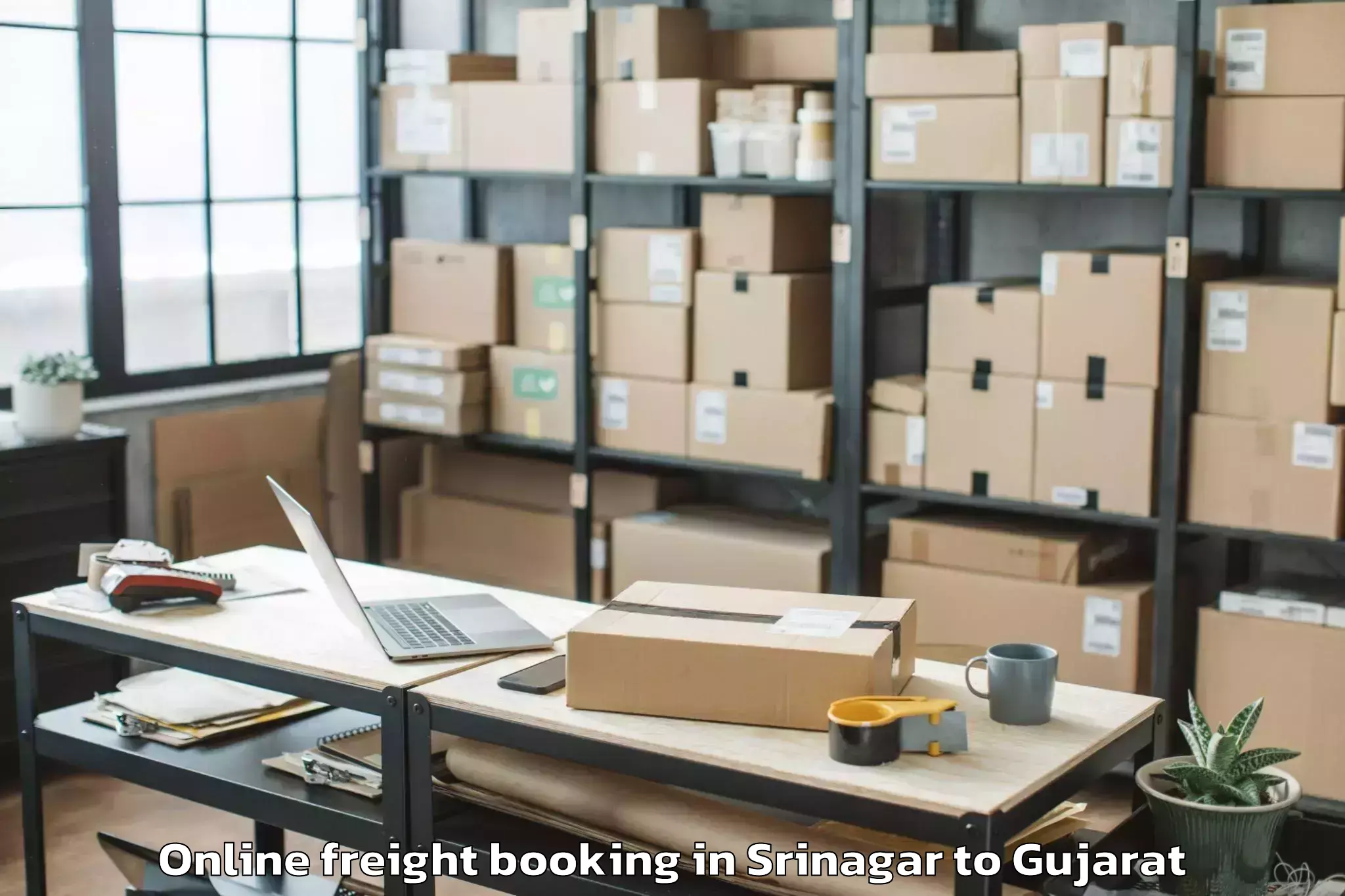 Expert Srinagar to Visnagar Online Freight Booking